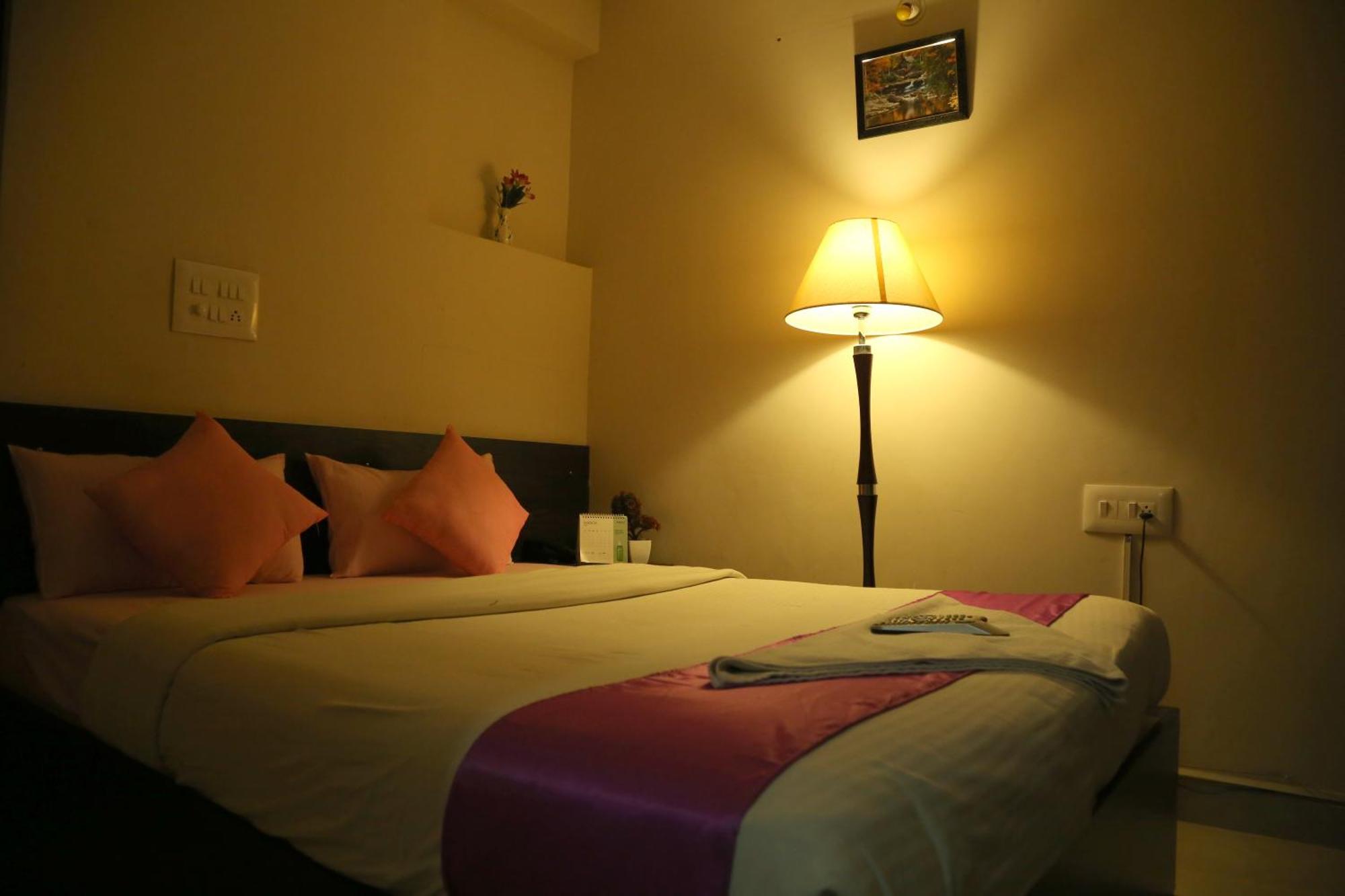 Orange Corner Hotel, Airport Pickup & Drop Available 24X7 Yelahanka エクステリア 写真